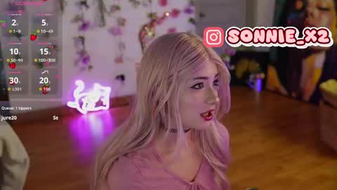 Sonnie online show from 04-15-26, 02:57