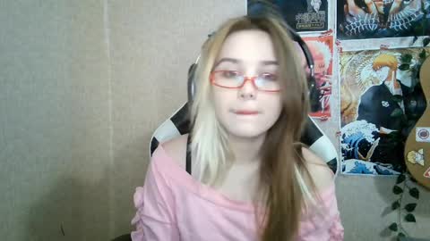 Mila online show from 04-03-26, 05:11