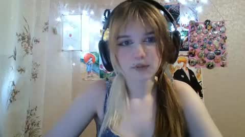 Snapshot of sonwosick chatting on 07-18-26, 02:10 Mila online show from 07-18-26, 02:10