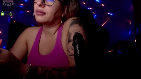 Snapshot of sonyadevon chatting on 09-26-25, 03:54 Sonia online show from 09-26-25, 03:54