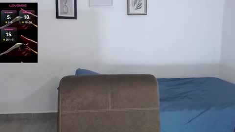 Snapshot of sophi_baby chatting on 11-09-25, 03:05 Sophi baby online show from 11-09-25, 03:05