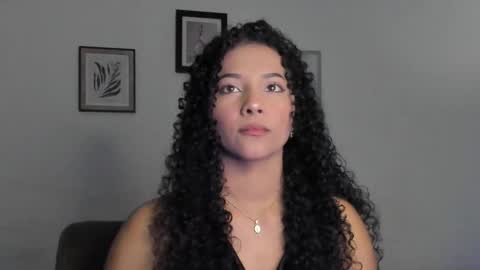 Snapshot of sophi_baby chatting on 02-02-26, 04:33 Sophi baby online show from 02-02-26, 04:33