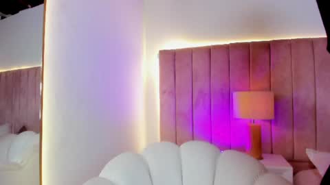 sophi_cooper29 online show from 07-15-26, 07:41