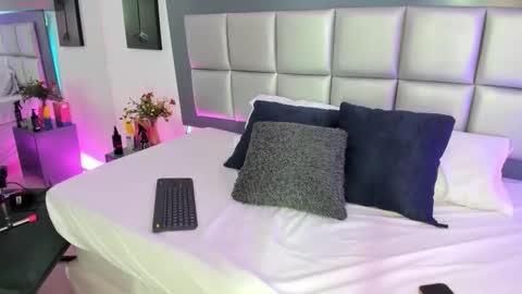 Snapshot of sophi_leone_ chatting on 02-03-26, 12:43 sophi Leone online show from 02-03-26, 12:43