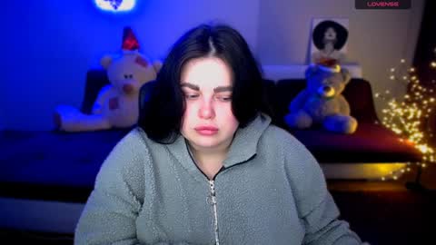 Snapshot of sophia__olsen chatting on 12-08-24, 06:33 sophia__olsen online show from 12-08-24, 06:33