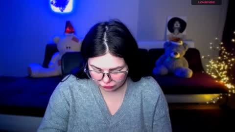 Snapshot of sophia__olsen chatting on 12-10-24, 06:11 sophia__olsen online show from 12-10-24, 06:11