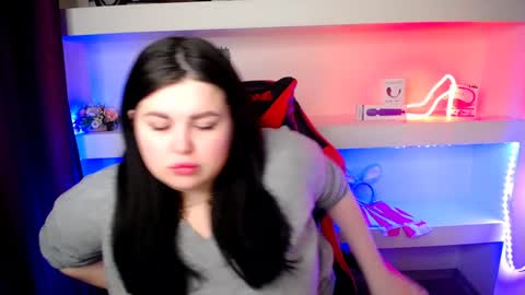 Snapshot of sophia__olsen chatting on 01-17-25, 06:36 sophia__olsen online show from 01-17-25, 06:36
