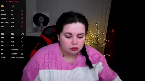 Snapshot of sophia__olsen chatting on 02-12-25, 06:40 sophia__olsen online show from 02-12-25, 06:40