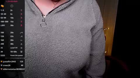 Snapshot of sophia__olsen chatting on 02-15-25, 09:27 sophia__olsen online show from 02-15-25, 09:27