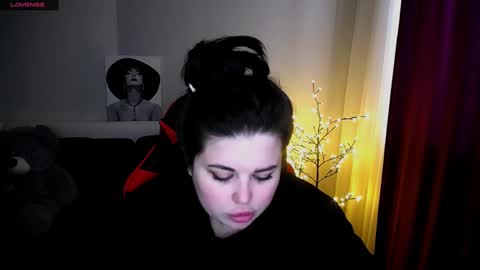 Snapshot of sophia__olsen chatting on 02-18-25, 11:33 sophia__olsen online show from 02-18-25, 11:33