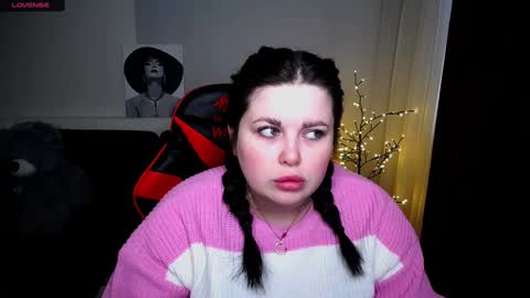 Snapshot of sophia__olsen chatting on 02-23-25, 06:28 sophia__olsen online show from 02-23-25, 06:28