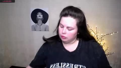 Snapshot of sophia__olsen chatting on 09-10-25, 05:40 sophia__olsen online show from 09-10-25, 05:40