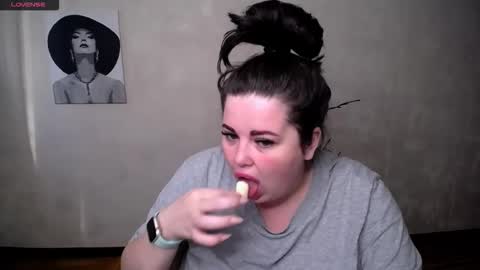 Snapshot of sophia__olsen chatting on 09-16-25, 05:41 sophia__olsen online show from 09-16-25, 05:41