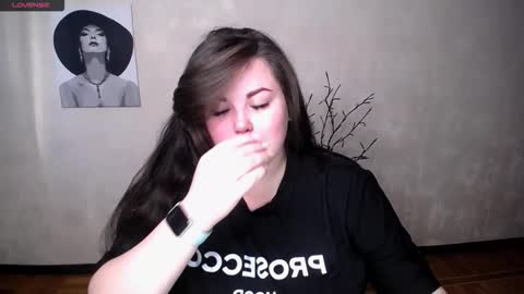 Snapshot of sophia__olsen chatting on 09-19-25, 05:09 sophia__olsen online show from 09-19-25, 05:09