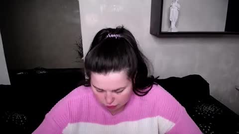Snapshot of sophia__olsen chatting on 10-19-25, 05:41 sophia__olsen online show from 10-19-25, 05:41