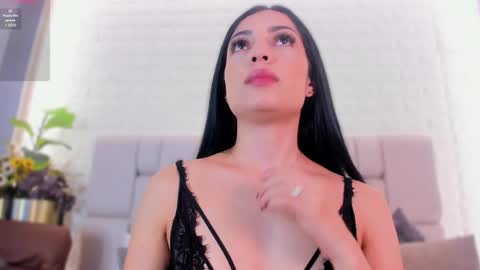 Snapshot of sophia_bonnet chatting on 04-27-26, 11:58 S O P H I A online show from 04-27-26, 11:58