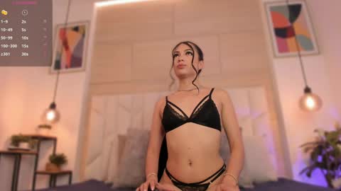 Snapshot of sophia_bonnet chatting on 05-16-26, 11:53 S O P H I A online show from 05-16-26, 11:53
