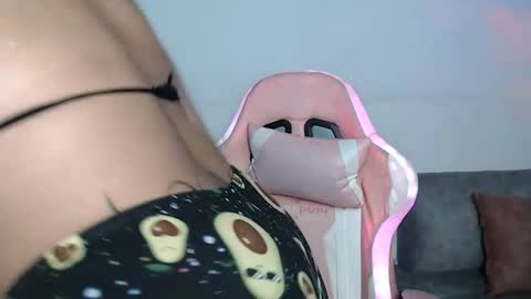 Snapshot of sophia_dazza398 chatting on 06-06-26, 01:11 sophia online show from 06-06-26, 01:11