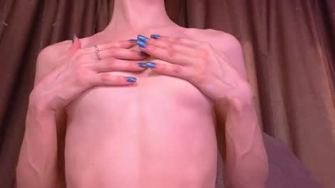 Snapshot of sophia_dreamy chatting on 02-21-25, 07:56 Sophia online show from 02-21-25, 07:56