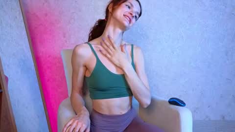 Snapshot of sophia_dreamy chatting on 03-10-25, 07:32 Sophia online show from 03-10-25, 07:32