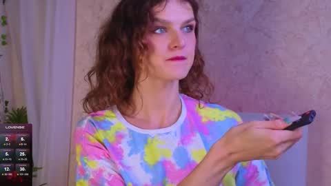 Snapshot of sophia_dreamy chatting on 09-20-25, 08:26 Sophia online show from 09-20-25, 08:26