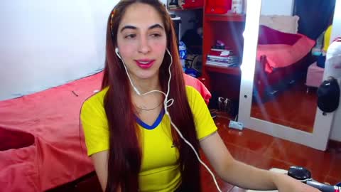 Snapshot of sophia_greey chatting on 07-04-26, 09:32 sophia_greey online show from 07-04-26, 09:32