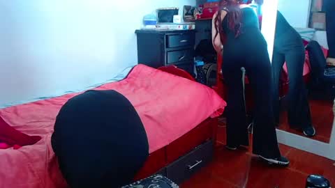 Snapshot of sophia_greey chatting on 07-19-26, 10:57 sophia_greey online show from 07-19-26, 10:57