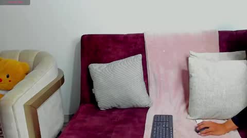 sophia CM online show from 05-15-26, 11:01
