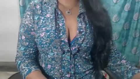 Snapshot of sophia_indian chatting on 04-20-26, 04:26 Sophia Tamil online show from 04-20-26, 04:26