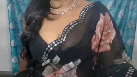 Snapshot of sophia_indian chatting on 04-22-26, 05:21 Sophia Tamil online show from 04-22-26, 05:21