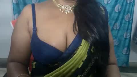 Snapshot of sophia_indian chatting on 05-02-26, 06:46 Sophia Tamil online show from 05-02-26, 06:46