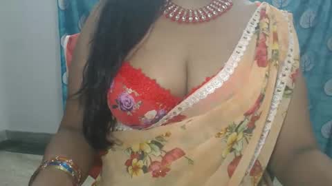 Snapshot of sophia_indian chatting on 05-16-26, 10:36 Sophia Tamil online show from 05-16-26, 10:36