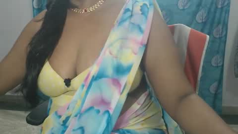 Snapshot of sophia_indian chatting on 05-20-26, 06:52 Sophia Tamil online show from 05-20-26, 06:52