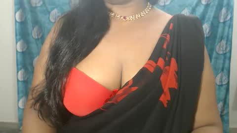 Snapshot of sophia_indian chatting on 06-10-26, 05:18 Sophia Tamil online show from 06-10-26, 05:18
