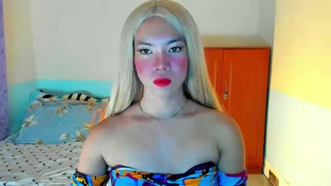 SOPHIA online show from 02-13-25, 07:42