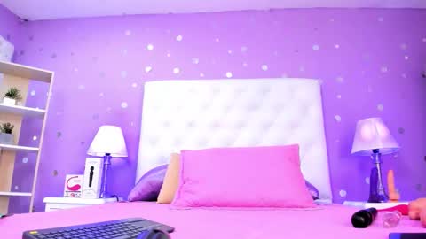 Sophia  online show from 10-04-25, 07:01