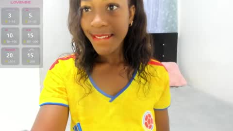 sophia_moons_ online show from 07-04-26, 11:27