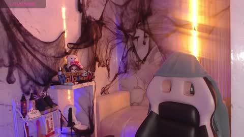 Sophia online show from 10-29-25, 03:14