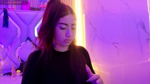 Sophia online show from 03-31-26, 08:09