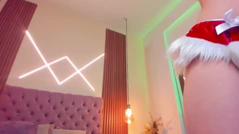 sophia_turneer online show from 12-18-25, 01:44