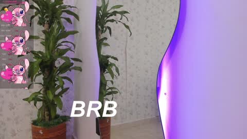 Snapshot of sophia_walkett chatting on 12-04-24, 06:17 Michelle online show from 12-04-24, 06:17