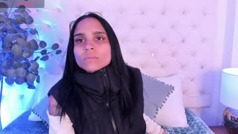 Snapshot of sophiaa_paris chatting on 07-13-26, 01:19 Sophia Paris online show from 07-13-26, 01:19