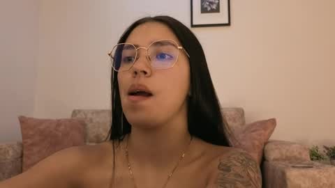 sophiacolemann online show from 04-09-26, 10:37