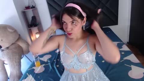 Sofia online show from 01-17-26, 08:23