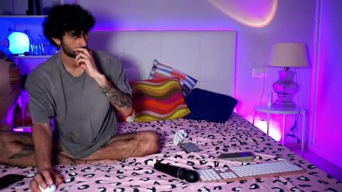 SophiaSapphire online show from 03-01-26, 08:33