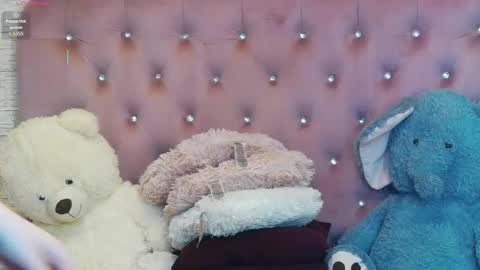 sophiastarr10 online show from 02-18-26, 10:06