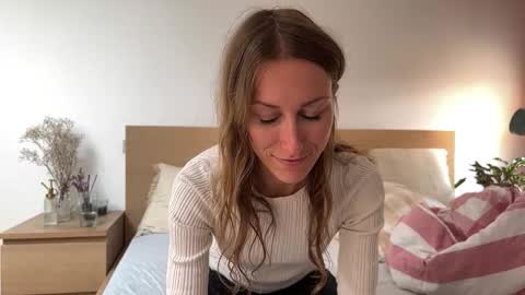 Snapshot of sophie_amalia chatting on 09-30-25, 12:21 sophie_amalia online show from 09-30-25, 12:21