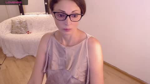 Sophie online show from 01-12-25, 07:00