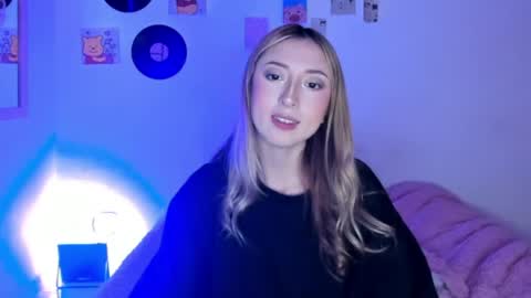 Sophie online show from 03-29-26, 06:24