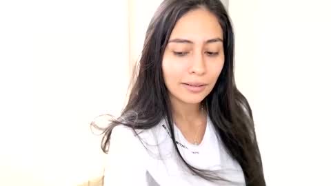 Sophie online show from 02-12-25, 06:51